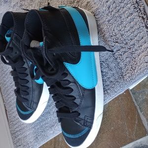 Nike Men's Blazer Jumbo Mid Shoes